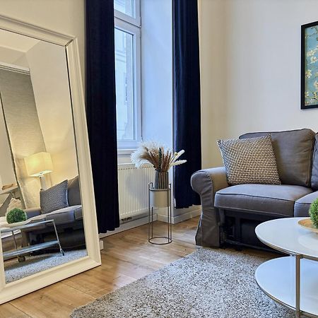 Luxurious And Bright, 5 Min To City Center Leilighet Wien Eksteriør bilde