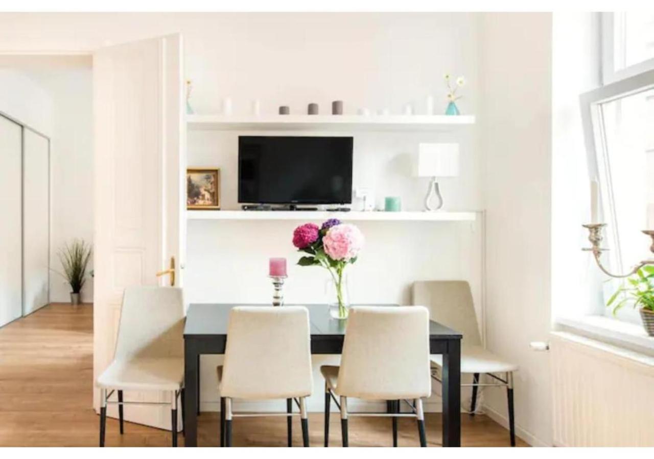 Luxurious And Bright, 5 Min To City Center Leilighet Wien Eksteriør bilde