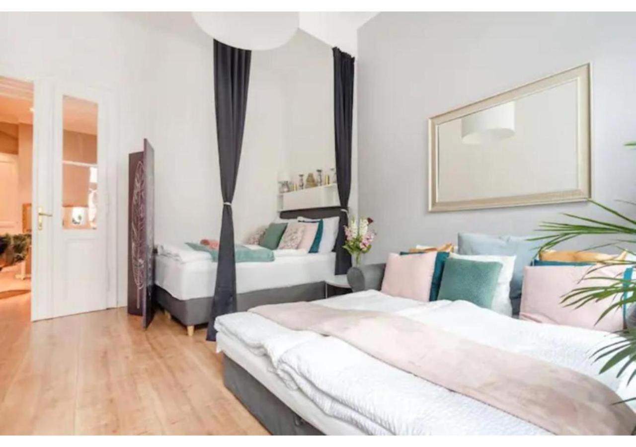 Luxurious And Bright, 5 Min To City Center Leilighet Wien Eksteriør bilde