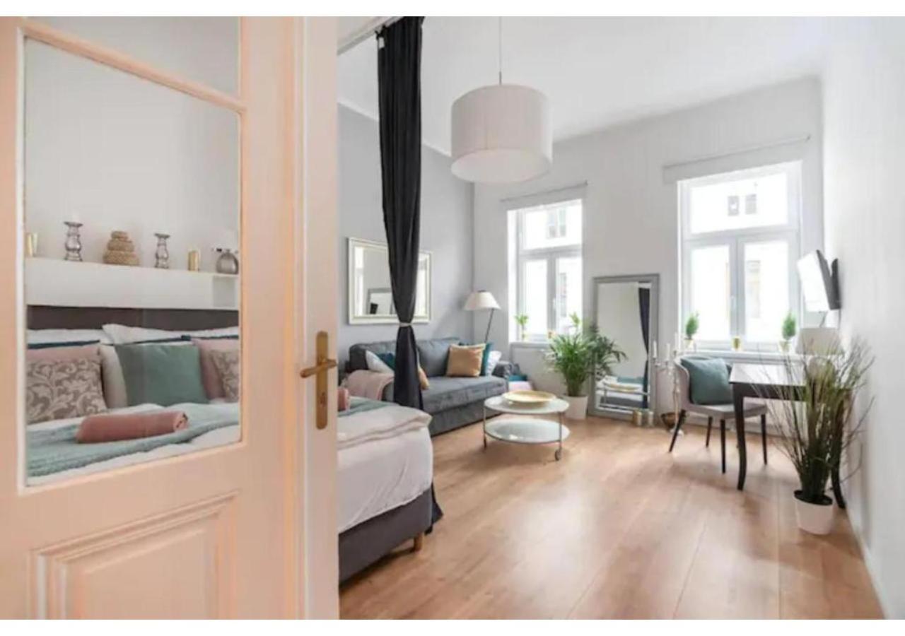 Luxurious And Bright, 5 Min To City Center Leilighet Wien Eksteriør bilde