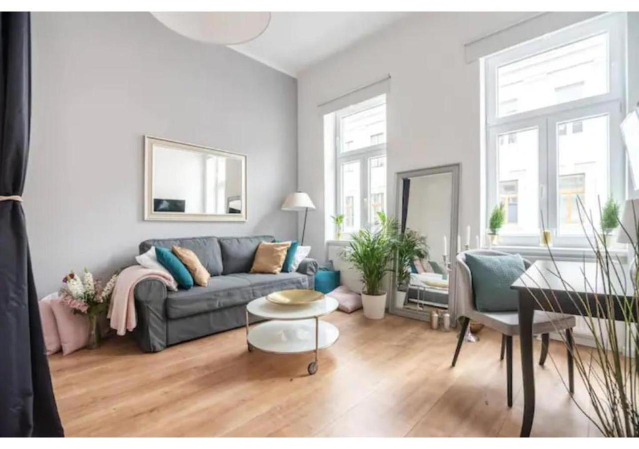 Luxurious And Bright, 5 Min To City Center Leilighet Wien Eksteriør bilde
