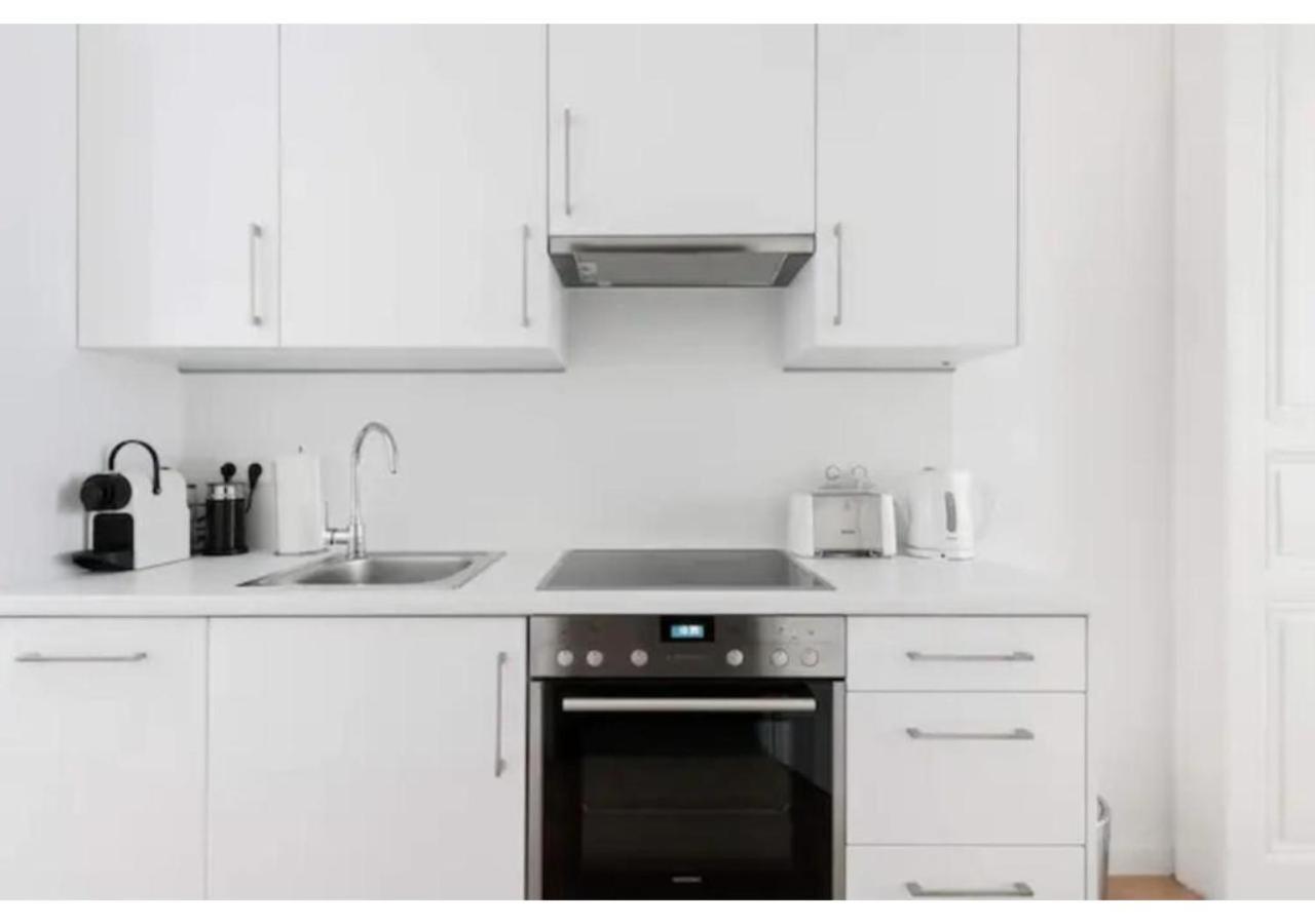Luxurious And Bright, 5 Min To City Center Leilighet Wien Eksteriør bilde