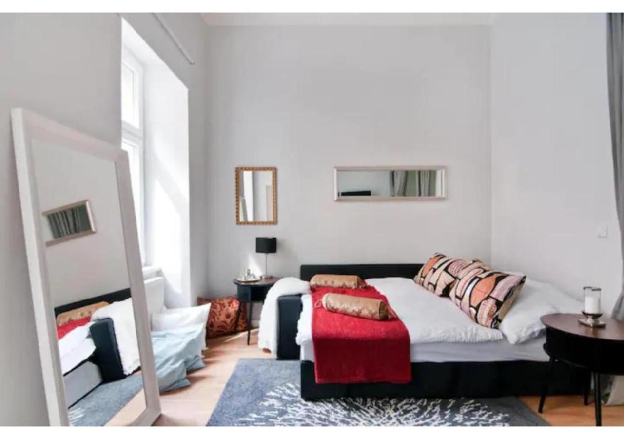 Luxurious And Bright, 5 Min To City Center Leilighet Wien Eksteriør bilde