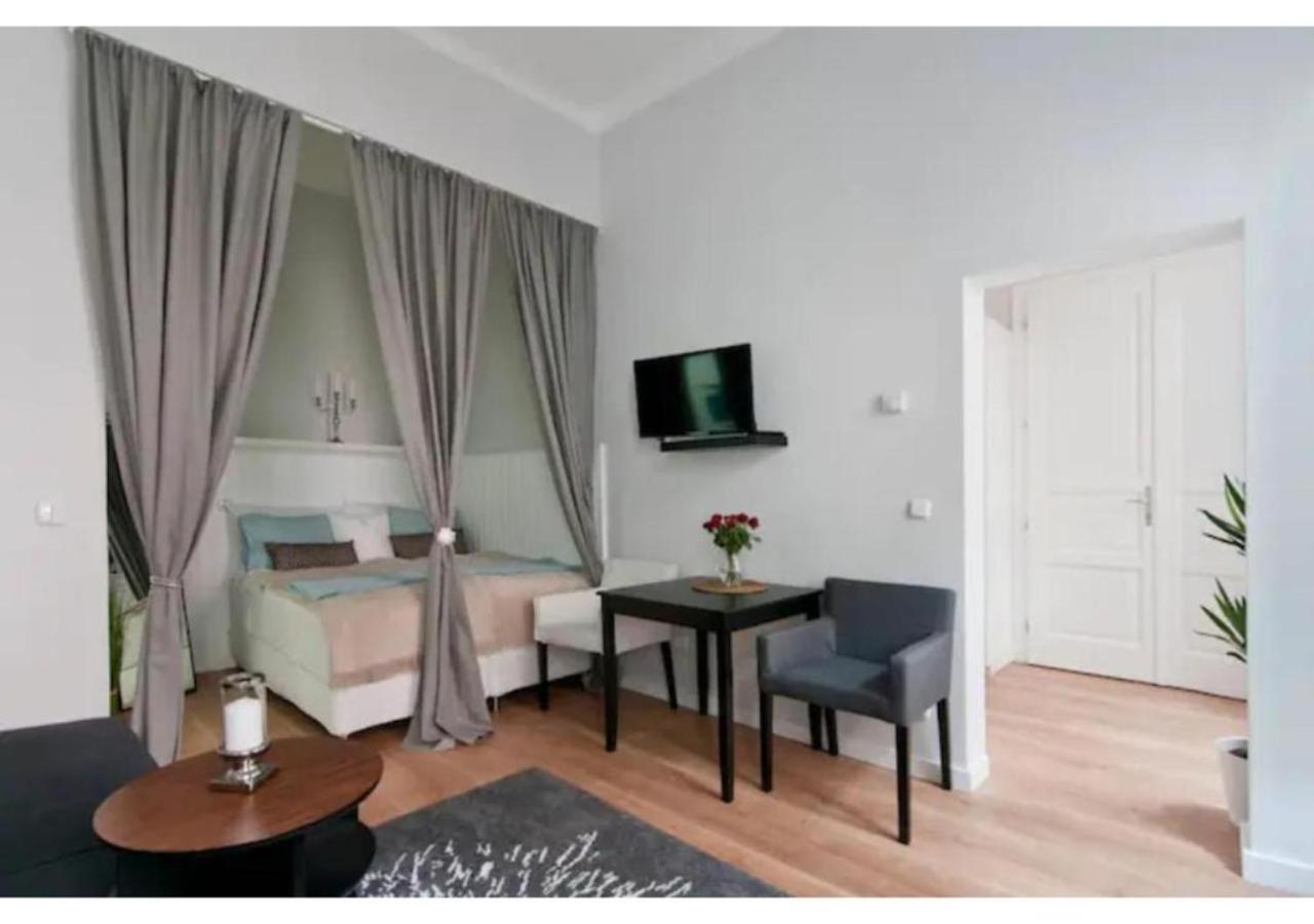Luxurious And Bright, 5 Min To City Center Leilighet Wien Eksteriør bilde